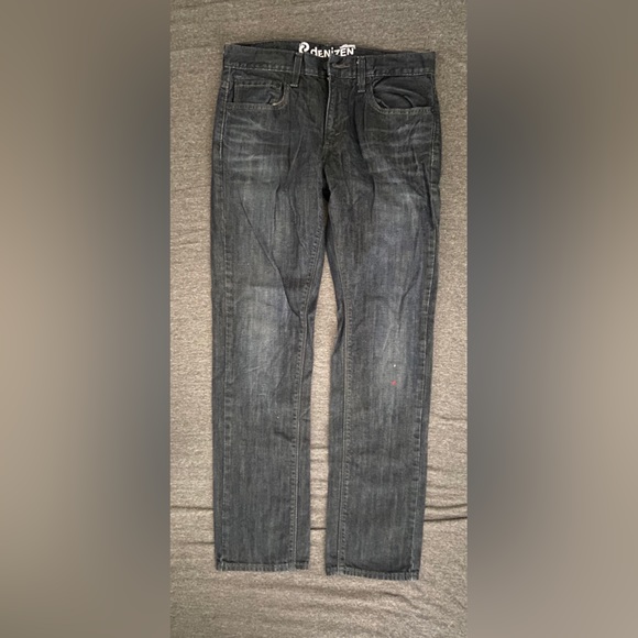 Denizen from Levi's Other - Denizen from Levi's 216 Skinny Fit Denim Jeans